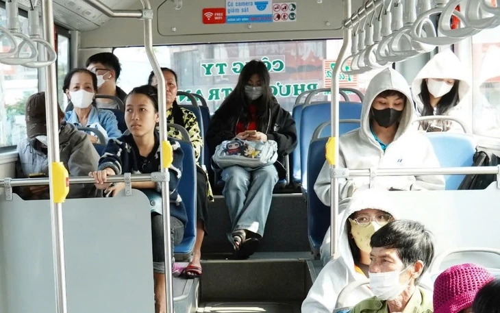 Nhiều gửi gắm cho xe buýt miễn phí Nhiều gửi gắm cho xe buýt miễn phí