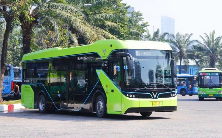 Nhiều gửi gắm cho xe buýt miễn phí Nhiều gửi gắm cho xe buýt miễn phí