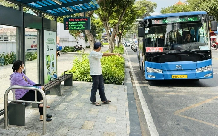 Nhiều gửi gắm cho xe buýt miễn phí Nhiều gửi gắm cho xe buýt miễn phí