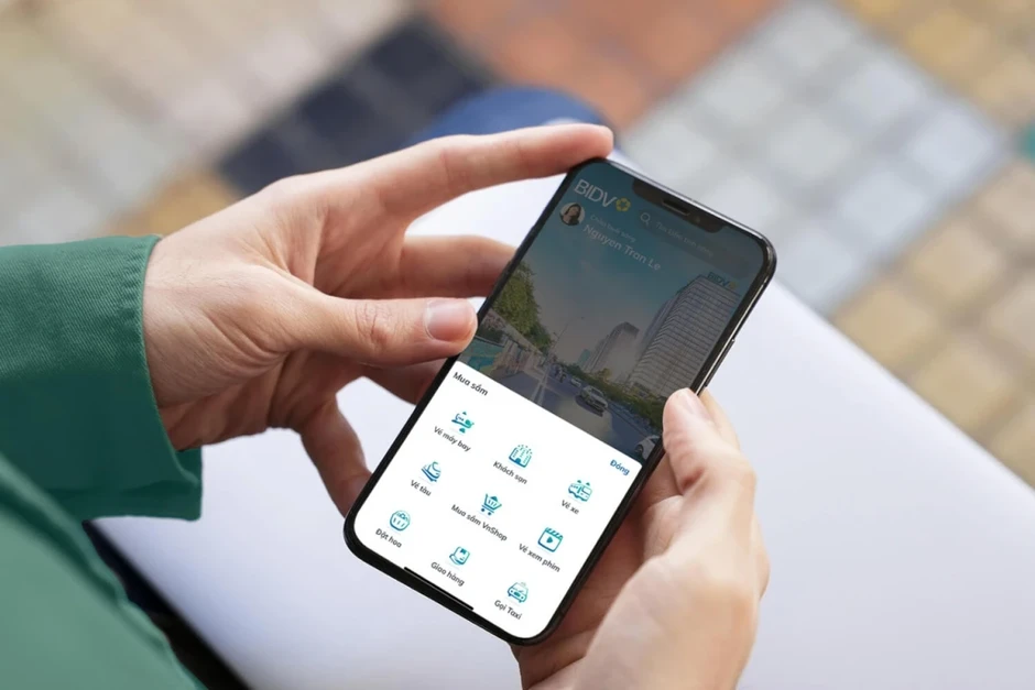 Nhiều người bất ngờ vì bị ngân hàng khóa giao dịch trên app Nhiều người bất ngờ vì bị ngân hàng khóa giao dịch trên app