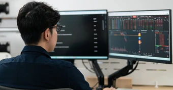 Nhóm dầu khí bứt phá, VN-Index gây tiếc nuối cuối phiên
