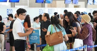 Nội Bài đón lượng khách kỷ lục ngày cuối kỳ nghỉ lễ 30-4, 1-5