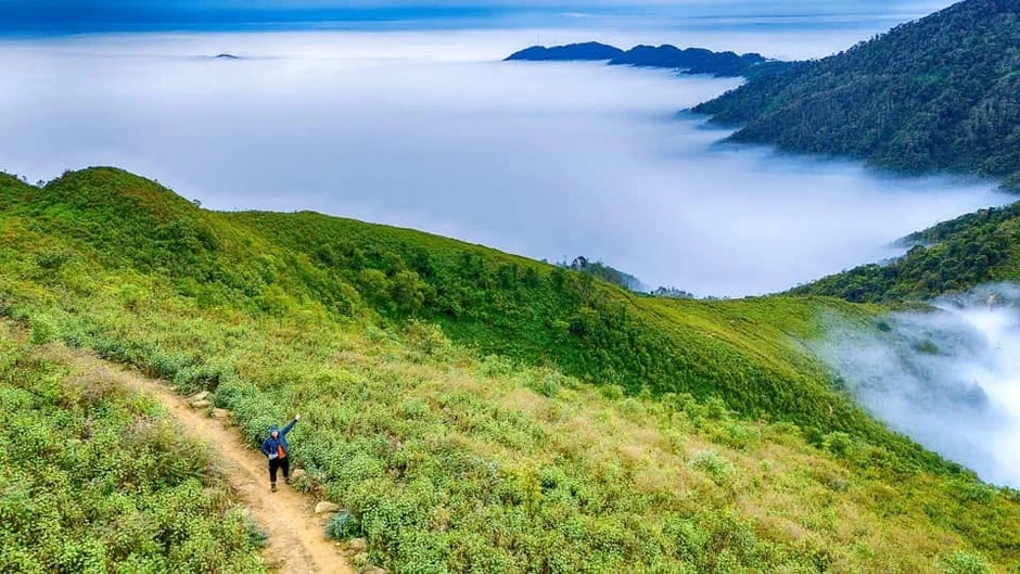 Nơi sẽ trở thành "Bà Nà Hills thứ 2" của Việt Nam khi được đầu tư hơn 16.000 tỷ đồng: Nằm trên đỉnh núi cao 1000m, khí hậu mát mẻ quanh năm, kết nối trực tiếp với di sản thiên nhiên thế giới Nơi sẽ trở thành "Bà Nà Hills thứ 2" của Việt Nam khi được đầu tư hơn 16.000 tỷ đồng: Nằm trên đỉnh núi cao 1000m, khí hậu mát mẻ quanh năm, kết nối trực tiếp với di sản thiên nhiên thế giới