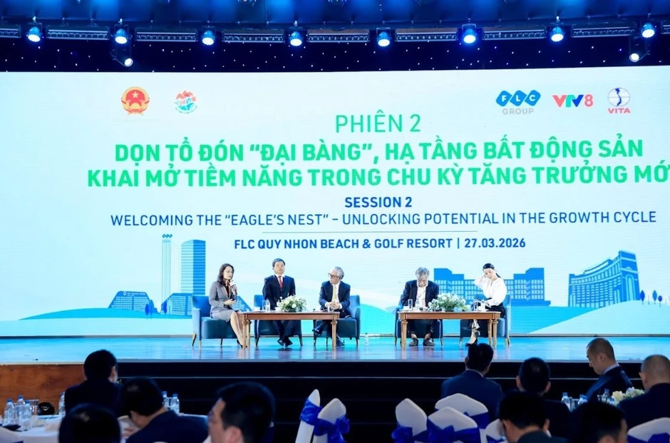 Ông Trịnh Văn Quyết: “Đô thị nghỉ dưỡng và ngành hàng không phải quấn quýt như đôi tình nhân” Ông Trịnh Văn Quyết: “Đô thị nghỉ dưỡng và ngành hàng không phải quấn quýt như đôi tình nhân”
