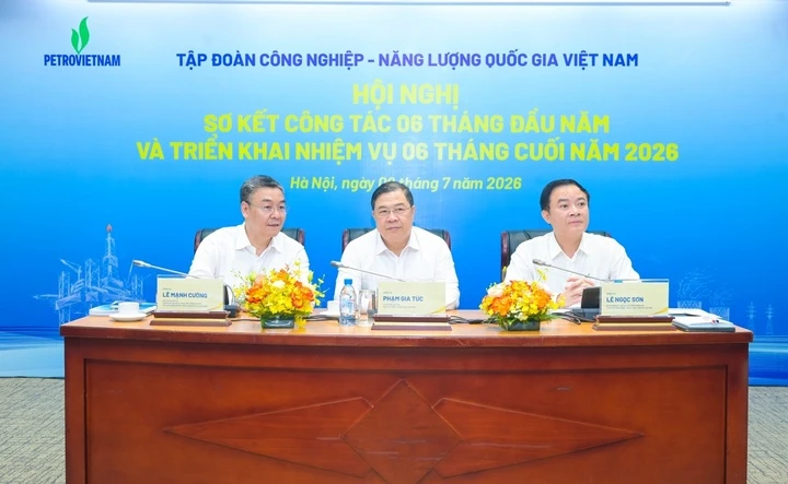 Petrovietnam đóng góp quan trọng vào ổn định kinh tế vĩ mô Petrovietnam đóng góp quan trọng vào ổn định kinh tế vĩ mô