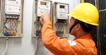 Phát hiện điện năng tiêu thụ bỗng vọt lên 180 kWh/ngày, gấp 20 lần bình thường, người đàn ông lập tức kiểm tra thứ này