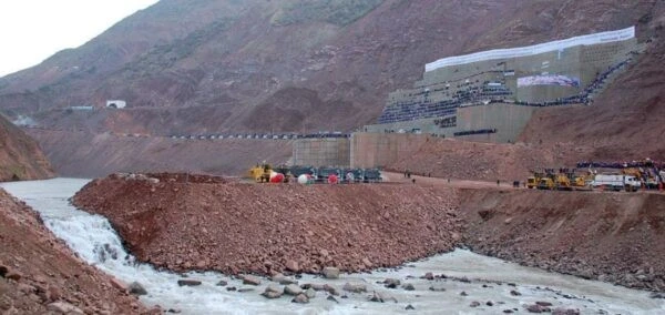 Phát hiện một quốc gia đang xẻ núi xây siêu đập cao 335 m, vượt xa đập Tam Hiệp - có 6 tổ máy công suất tương đương 3 nhà máy điện hạt nhân, hồ chứa 13,3 tỷ m2 nước