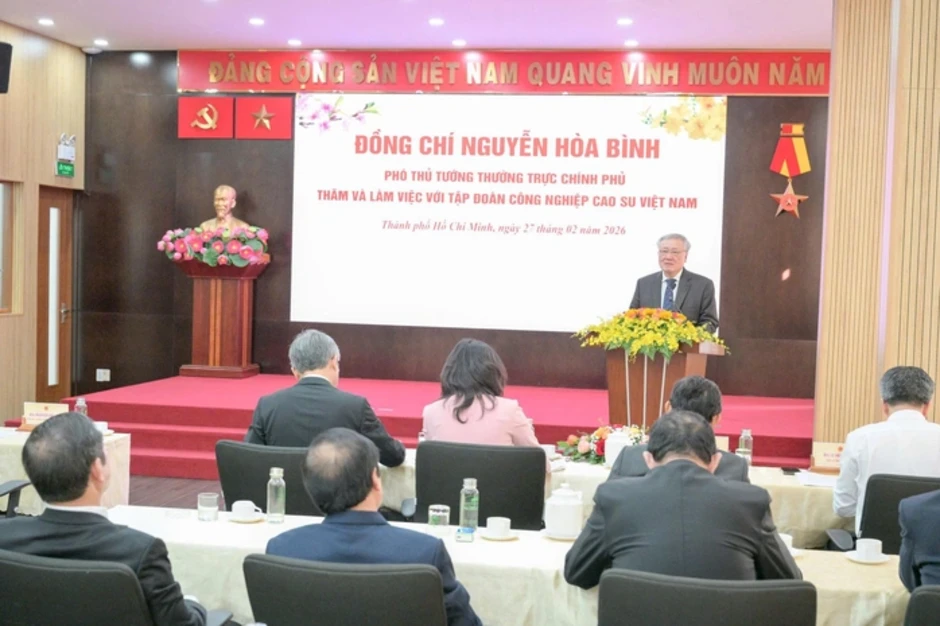 Phó Thủ tướng Thường trực Nguyễn Hòa Bình thăm và làm việc tại VRG Phó Thủ tướng Thường trực Nguyễn Hòa Bình thăm và làm việc tại VRG