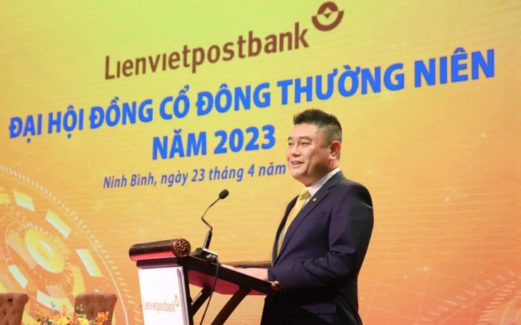 Quỹ ngoại đánh giá thế nào về 'bàn tay' của ông Nguyễn Đức Thụy? Quỹ ngoại đánh giá thế nào về 'bàn tay' của ông Nguyễn Đức Thụy?