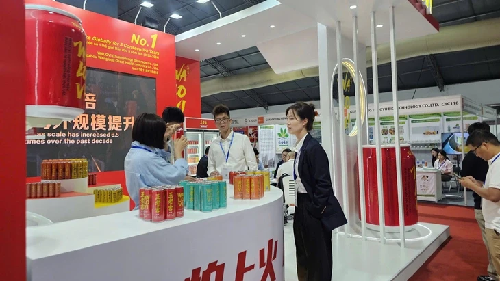 Robot, công nghệ Trung Quốc đổ bộ tìm nhà thu mua tại Việt Nam Robot, công nghệ Trung Quốc đổ bộ tìm nhà thu mua tại Việt Nam