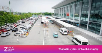 Sân bay Nội Bài đổi điểm đón xe công nghệ sau phản ánh của hành khách