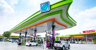 Sau khi cấm xuất khẩu nhiên liệu, một nước ASEAN đàm phán mua dầu từ Nga