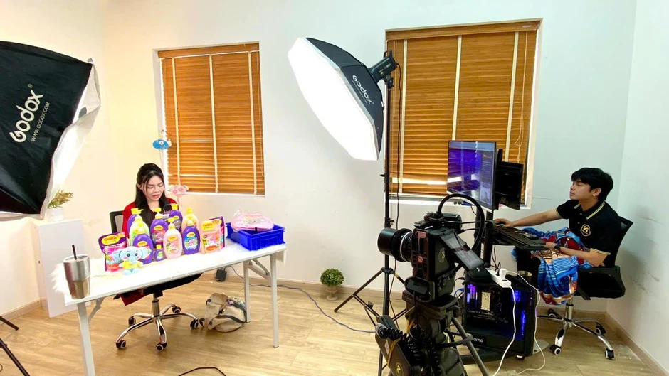Shopee Debut chuyển “điểm rơi” truyền thông thành tăng trưởng doanh thu cho sản phẩm mới Shopee Debut chuyển “điểm rơi” truyền thông thành tăng trưởng doanh thu cho sản phẩm mới