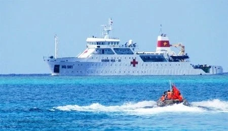 Siêu tàu bệnh viện 2.000 tấn giữa biển Đông do Việt Nam đóng, cứu người ngay cả khi bão cấp 10 Siêu tàu bệnh viện 2.000 tấn giữa biển Đông do Việt Nam đóng, cứu người ngay cả khi bão cấp 10