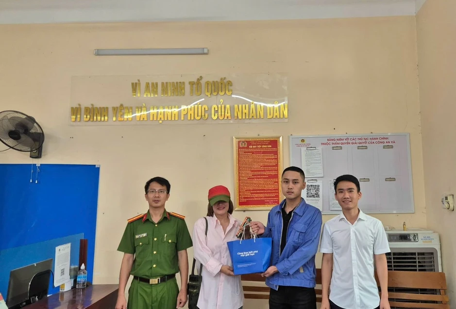 Tài khoản thanh niên SN 2002 tại Hải Phòng có giao dịch hơn 400 triệu đồng: Công an lập tức vào cuộc điều tra