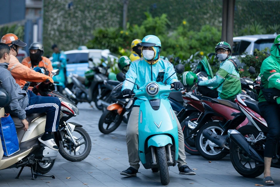 Tài xế công nghệ 'méo mặt' vì giá xăng Tài xế công nghệ 'méo mặt' vì giá xăng