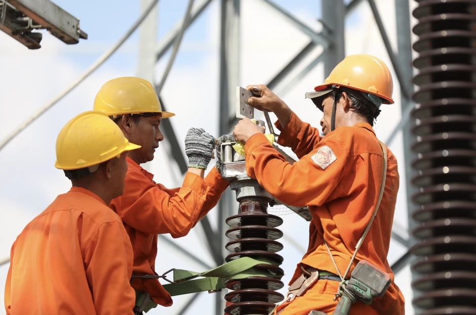 Tân Bộ trưởng Công Thương trước áp lực nguồn cung xăng dầu, xuất khẩu 'đổi chất'