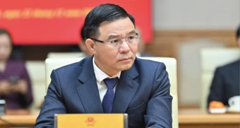 Tân Bộ trưởng Công Thương trước áp lực nguồn cung xăng dầu, xuất khẩu 'đổi chất'