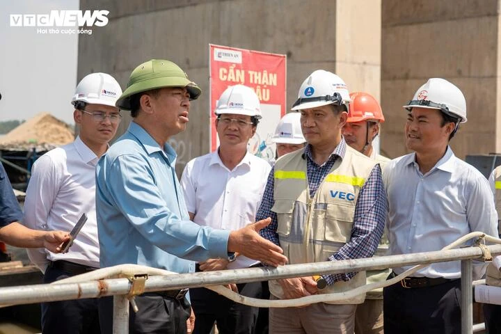 Tăng tốc thi công nút giao Tân Vạn Vành đai 3 để kết nối sân bay Long Thành