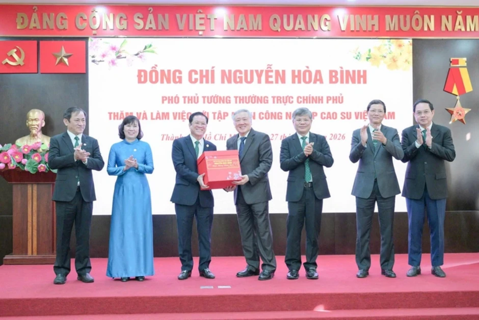 Tập đoàn Cao su lãi gần 7.000 tỉ đồng, Phó thủ tướng yêu cầu nâng hiệu quả quỹ đất 400.000 ha Tập đoàn Cao su lãi gần 7.000 tỉ đồng, Phó thủ tướng yêu cầu nâng hiệu quả quỹ đất 400.000 ha