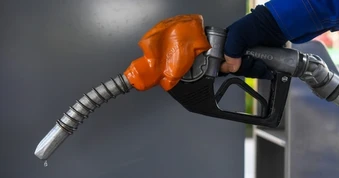 Thêm 3 doanh nghiệp đầu mối xăng dầu bị phạt 450 triệu đồng