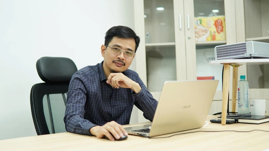 Thời đại AI: Khi agency không còn bán “giờ làm việc” mà bán “kiềng 3 chân” Thời đại AI: Khi agency không còn bán “giờ làm việc” mà bán “kiềng 3 chân”