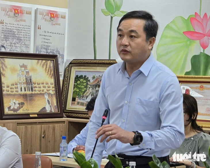 Thứ trưởng Bộ Công Thương: Nếu một chỉ tiêu kinh tế của TP.HCM không đạt, cả nước sẽ bị ảnh hưởng Thứ trưởng Bộ Công Thương: Nếu một chỉ tiêu kinh tế của TP.HCM không đạt, cả nước sẽ bị ảnh hưởng