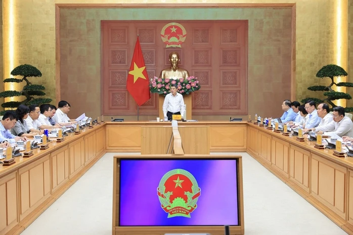 Thủ tướng yêu cầu tái cơ cấu hệ thống kinh doanh, phân phối xăng dầu Thủ tướng yêu cầu tái cơ cấu hệ thống kinh doanh, phân phối xăng dầu