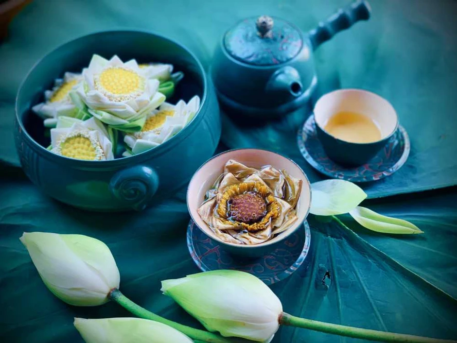 Thực hư trà sữa, nước khoáng hoa sữa gây sốt tại Hà Nội, uống vào thực khách liền “bất ngờ” Thực hư trà sữa, nước khoáng hoa sữa gây sốt tại Hà Nội, uống vào thực khách liền “bất ngờ”