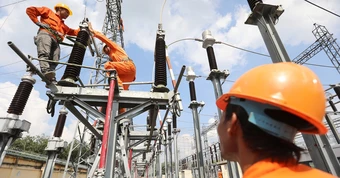 Tiêu thụ điện liên tiếp lập kỷ lục, cung ứng điện mùa khô ở miền Nam đối mặt nhiều sức ép
