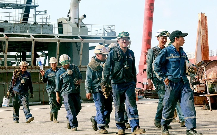 Tin tức sáng 19-4: Hơn 16.300 người được hưởng lương hưu mới Tin tức sáng 19-4: Hơn 16.300 người được hưởng lương hưu mới