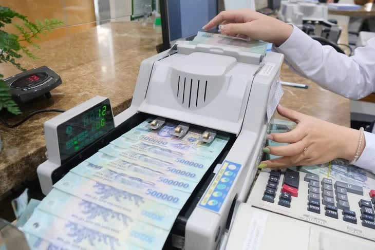 Tin tức sáng 22-5: Lãi suất qua đêm xuống còn 6%/năm Tin tức sáng 22-5: Lãi suất qua đêm xuống còn 6%/năm
