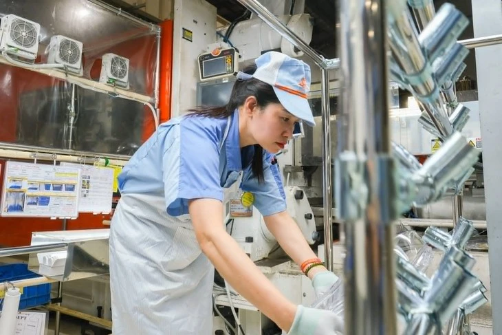 Tin tức sáng 6-6: Công đoàn sẽ đề xuất tăng lương tối thiểu, điều chỉnh vùng lương Tin tức sáng 6-6: Công đoàn sẽ đề xuất tăng lương tối thiểu, điều chỉnh vùng lương