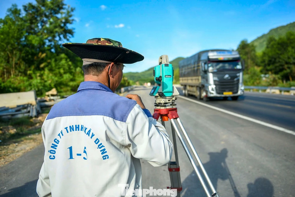 Toàn cảnh dự án mở rộng cao tốc La Sơn - Hòa Liên sắp về đích Toàn cảnh dự án mở rộng cao tốc La Sơn - Hòa Liên sắp về đích