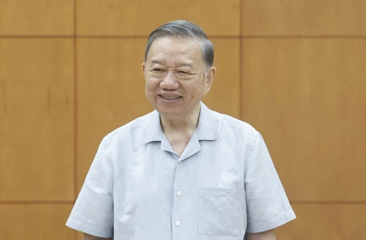 Tổng Bí thư, Chủ tịch nước Tô Lâm ký nghị quyết mới của Bộ Chính trị về xây dựng, phát triển TP.HCM Tổng Bí thư, Chủ tịch nước Tô Lâm ký nghị quyết mới của Bộ Chính trị về xây dựng, phát triển TP.HCM
