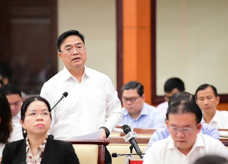 TP.HCM hướng tới thu hút 11 tỉ USD vốn ngoại, đẩy mạnh cải cách thủ tục TP.HCM hướng tới thu hút 11 tỉ USD vốn ngoại, đẩy mạnh cải cách thủ tục