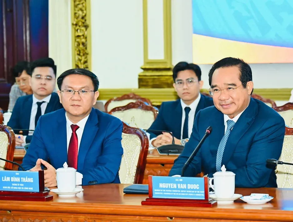 TPHCM ký kết hợp tác phát triển trung tâm dữ liệu AI vốn đầu tư 2,1 tỷ USD TPHCM ký kết hợp tác phát triển trung tâm dữ liệu AI vốn đầu tư 2,1 tỷ USD