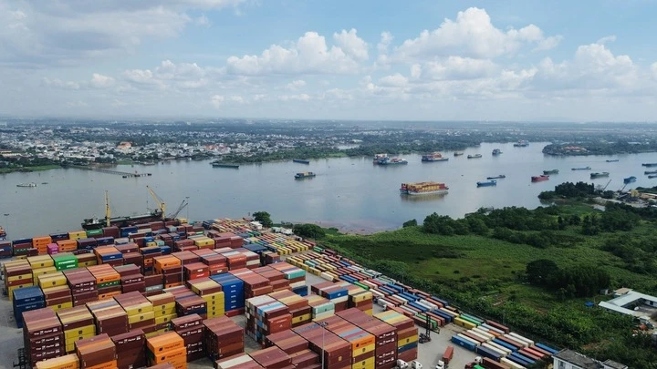 TP.HCM tiếp nhận đầu tư 3 đại cảng, chuẩn bị quy hoạch lại hệ thống cảng biển TP.HCM tiếp nhận đầu tư 3 đại cảng, chuẩn bị quy hoạch lại hệ thống cảng biển