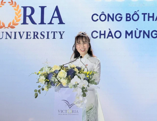 Trường đại học vừa được tỷ phú Nguyễn Thị Phương Thảo chọn đầu tư: Doanh thu đạt 191 tỷ đồng, trả lương 148 tỷ đồng, quy tụ 114 Tiến sĩ, Phó giáo sư, Giáo sư Trường đại học vừa được tỷ phú Nguyễn Thị Phương Thảo chọn đầu tư: Doanh thu đạt 191 tỷ đồng, trả lương 148 tỷ đồng, quy tụ 114 Tiến sĩ, Phó giáo sư, Giáo sư