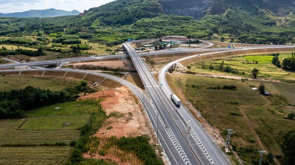 Từ mặt đất đến bầu trời: T&T Group đang xây cấu trúc logistics “biển – bộ – không” ra sao? Từ mặt đất đến bầu trời: T&T Group đang xây cấu trúc logistics “biển – bộ – không” ra sao?