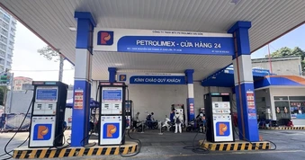 Vì sao các nước xả kho, giá dầu thế giới vẫn tăng cao?