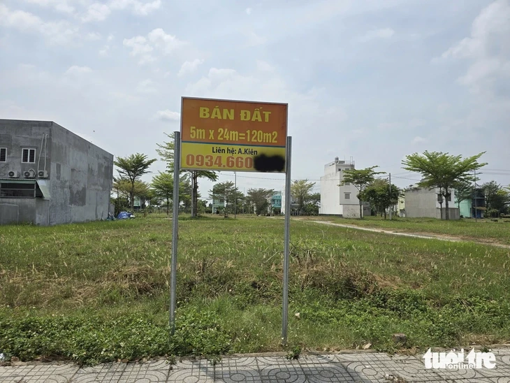 Vì sao giá chung cư TP.HCM duy trì mức cao dù nhà đầu tư bán ra nhiều? Vì sao giá chung cư TP.HCM duy trì mức cao dù nhà đầu tư bán ra nhiều?
