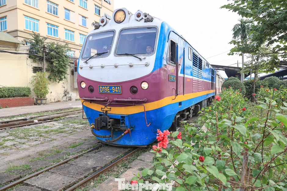 Vì sao phải điều chỉnh dự án đường sắt Lào Cai - Hà Nội - Hải Phòng? Vì sao phải điều chỉnh dự án đường sắt Lào Cai - Hà Nội - Hải Phòng?