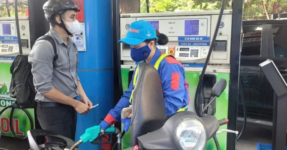 VIDEO: Vì sao doanh nghiệp Việt chưa chủ động được nguồn cung xăng dầu? VIDEO: Vì sao doanh nghiệp Việt chưa chủ động được nguồn cung xăng dầu?