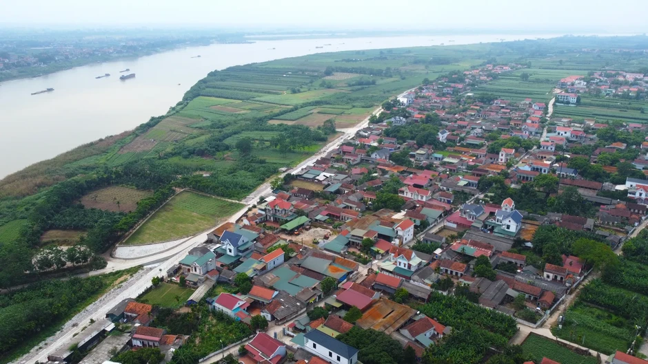 VinCons của ông Phạm Nhật Vượng đang xây 1 công trình đặc biệt tại xã đảo duy nhất của Hà Nội, có ~6.600 người sinh sống: Cất nóc hạng mục quan trọng chỉ sau 5 tháng khởi công, sớm hơn dự kiến 30 ngày VinCons của ông Phạm Nhật Vượng đang xây 1 công trình đặc biệt tại xã đảo duy nhất của Hà Nội, có ~6.600 người sinh sống: Cất nóc hạng mục quan trọng chỉ sau 5 tháng khởi công, sớm hơn dự kiến 30 ngày
