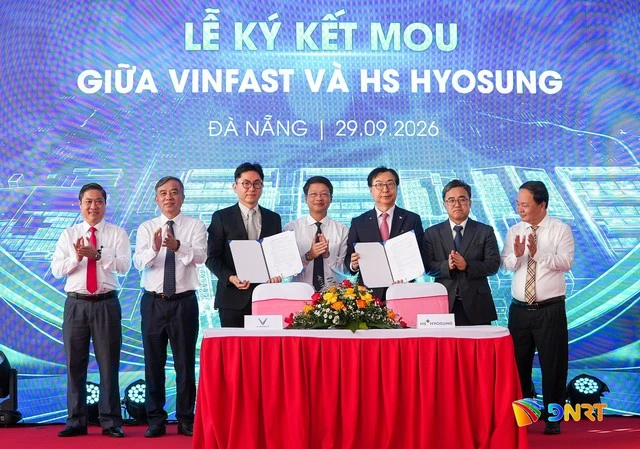 VinFast vừa “bắt tay” ông lớn Hàn Quốc sở hữu vật liệu ô tô hàng đầu thế giới VinFast vừa “bắt tay” ông lớn Hàn Quốc sở hữu vật liệu ô tô hàng đầu thế giới