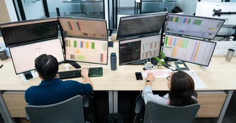 VN-Index hụt hơi sau đỉnh lịch sử, cổ phiếu dầu khí 'gánh' chỉ số