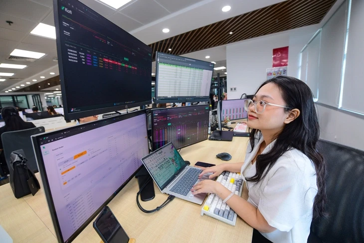 VPS báo lãi quý 1 hơn 1.500 tỉ đồng, cao kỷ lục sau IPO VPS báo lãi quý 1 hơn 1.500 tỉ đồng, cao kỷ lục sau IPO