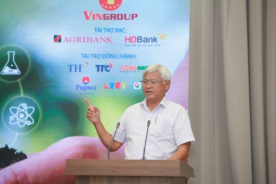 'Vua chuối' chỉ ra điểm yếu của nông nghiệp Việt Nam 'Vua chuối' chỉ ra điểm yếu của nông nghiệp Việt Nam