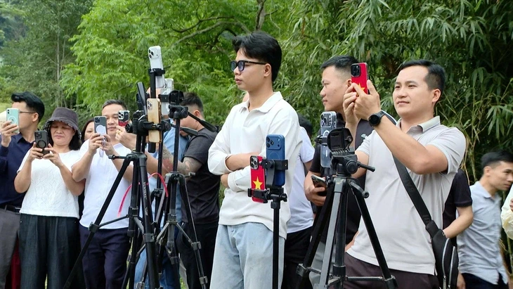 Xã miền núi thu 46 tỉ từ YouTube, TikTok, Facebook Xã miền núi thu 46 tỉ từ YouTube, TikTok, Facebook